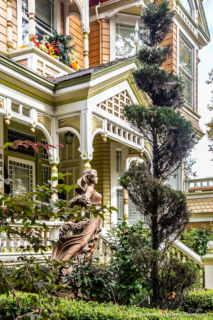 Santa Cruz House
